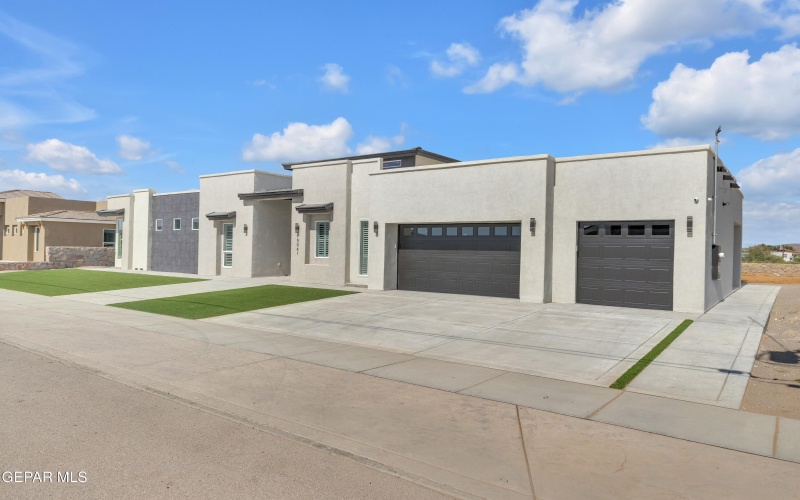 15041 Hinojos Ave, El Paso, TX 79938, 4 Bedrooms Bedrooms, ,3 BathroomsBathrooms,Residential,For Sale,15041 Hinojos Ave,0,934586