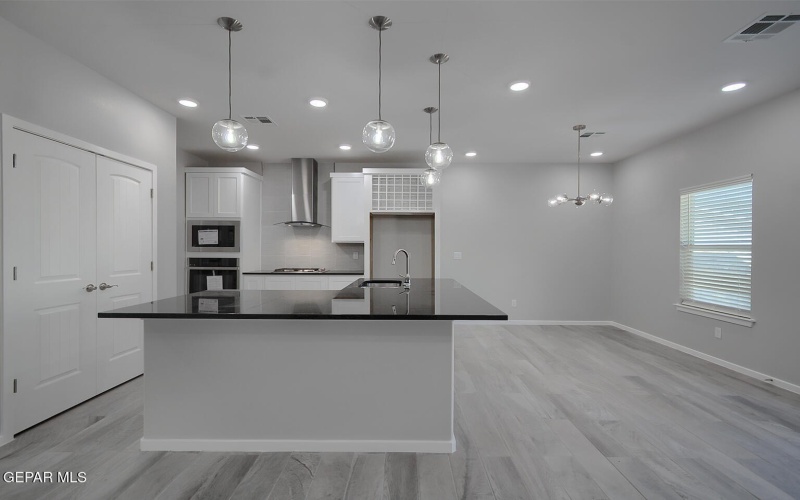 461 Davis Greenwood Court, Vinton, TX 79821, 4 Bedrooms Bedrooms, ,2 BathroomsBathrooms,Residential,For Sale,461 Davis Greenwood Court,0,934602