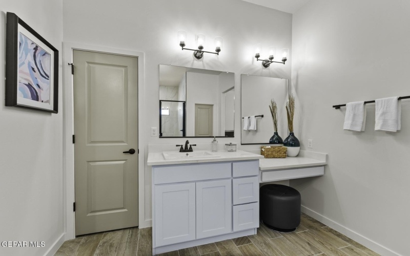 1137 Brass Hill Avenue, Santa Teresa, NM 88008, 4 Bedrooms Bedrooms, ,3 BathroomsBathrooms,Residential,For Sale,1137 Brass Hill Avenue,0,934613