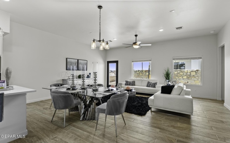 1137 Brass Hill Avenue, Santa Teresa, NM 88008, 4 Bedrooms Bedrooms, ,3 BathroomsBathrooms,Residential,For Sale,1137 Brass Hill Avenue,0,934613