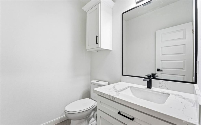 3921 Zimmerius Avenue, McAllen, TX 78504, 3 Bedrooms Bedrooms, ,3 BathroomsBathrooms,Residential,For Sale,3921 Zimmerius Avenue,0,488151