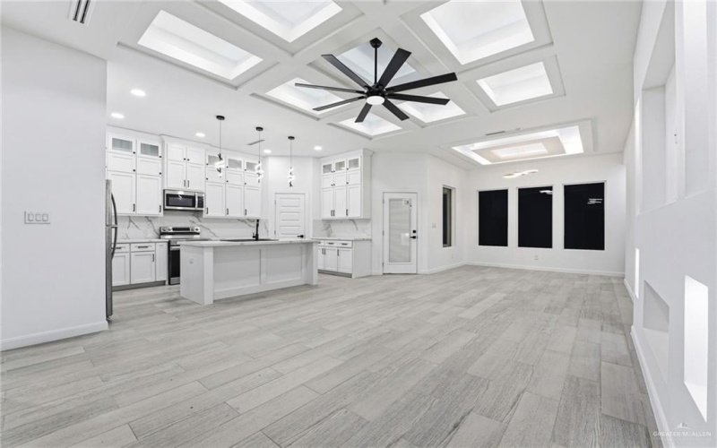 3921 Zimmerius Avenue, McAllen, TX 78504, 3 Bedrooms Bedrooms, ,3 BathroomsBathrooms,Residential,For Sale,3921 Zimmerius Avenue,0,488151