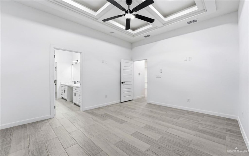 3921 Zimmerius Avenue, McAllen, TX 78504, 3 Bedrooms Bedrooms, ,3 BathroomsBathrooms,Residential,For Sale,3921 Zimmerius Avenue,0,488151