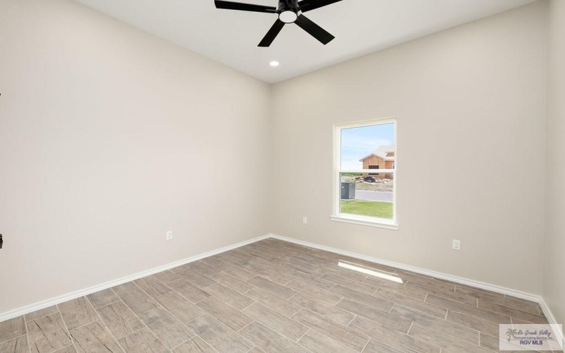 308 N LEON AVE, ELSA, TX 78543, 3 Habitaciones Habitaciones , ,2 BañosBaños,Residential,En Venta,308 N LEON AVE,0,29765117