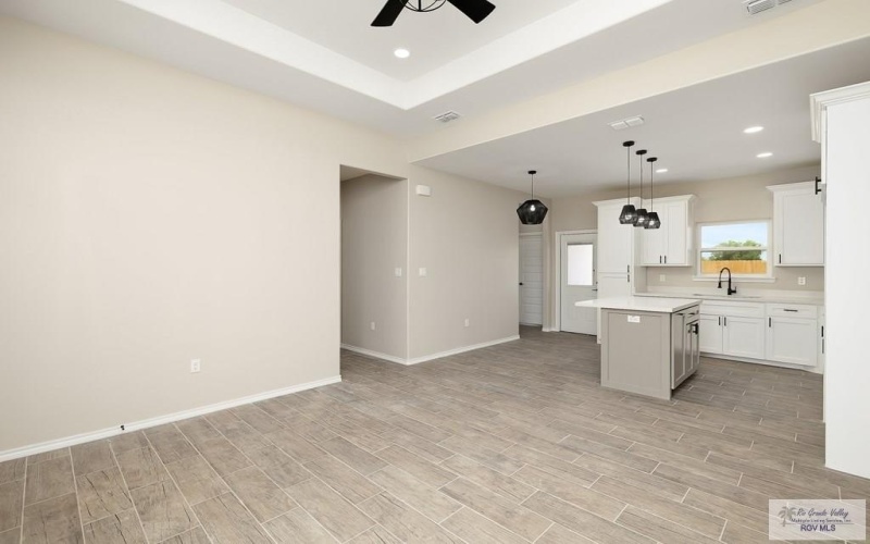 308 N LEON AVE, ELSA, TX 78543, 3 Habitaciones Habitaciones , ,2 BañosBaños,Residential,En Venta,308 N LEON AVE,0,29765117