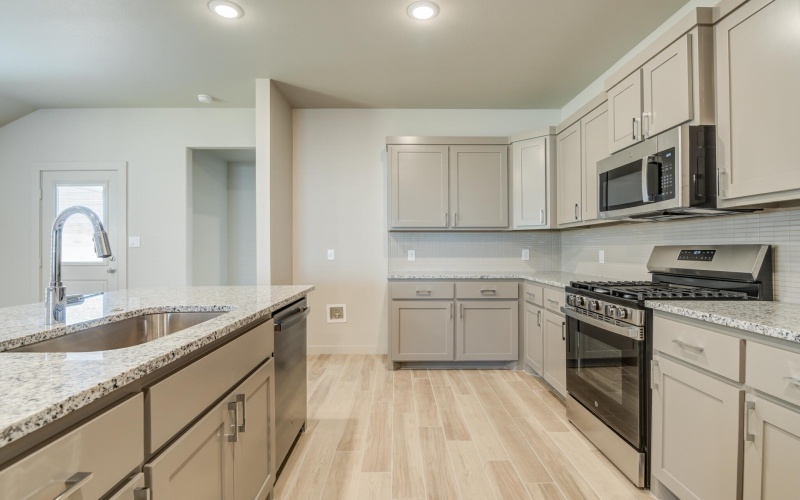 7033 25th Street, Lubbock, TX 79407, 3 Bedrooms Bedrooms, ,2 BathroomsBathrooms,Residential,For Sale,7033 25th Street,0,202563766