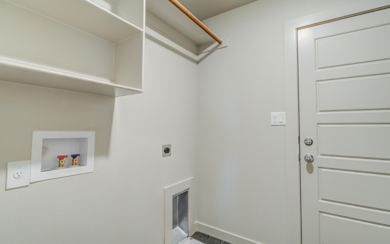 7033 25th Street, Lubbock, TX 79407, 3 Bedrooms Bedrooms, ,2 BathroomsBathrooms,Residential,For Sale,7033 25th Street,0,202563766