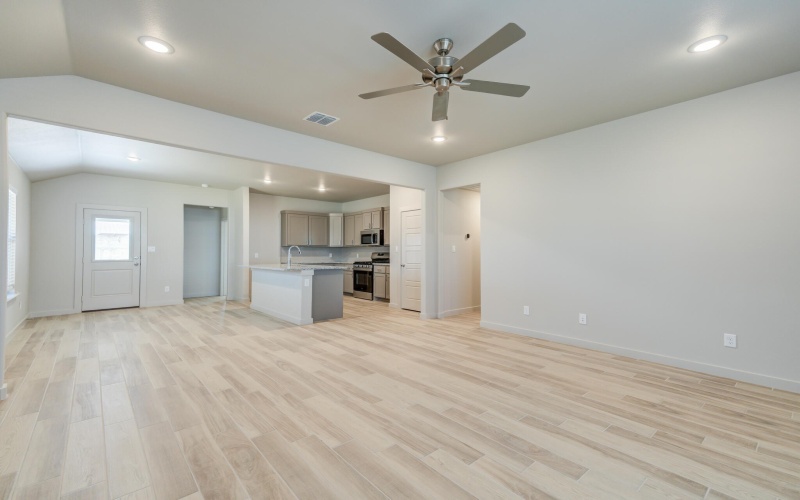 7033 25th Street, Lubbock, TX 79407, 3 Bedrooms Bedrooms, ,2 BathroomsBathrooms,Residential,For Sale,7033 25th Street,0,202563766