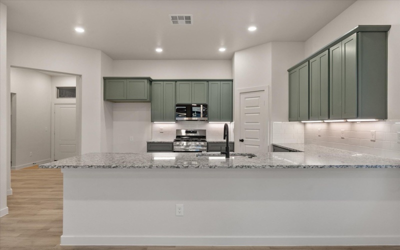 7006 57th Street, Lubbock, TX 79407, 3 Bedrooms Bedrooms, ,2 BathroomsBathrooms,Residential,For Sale,7006 57th Street,0,202563775