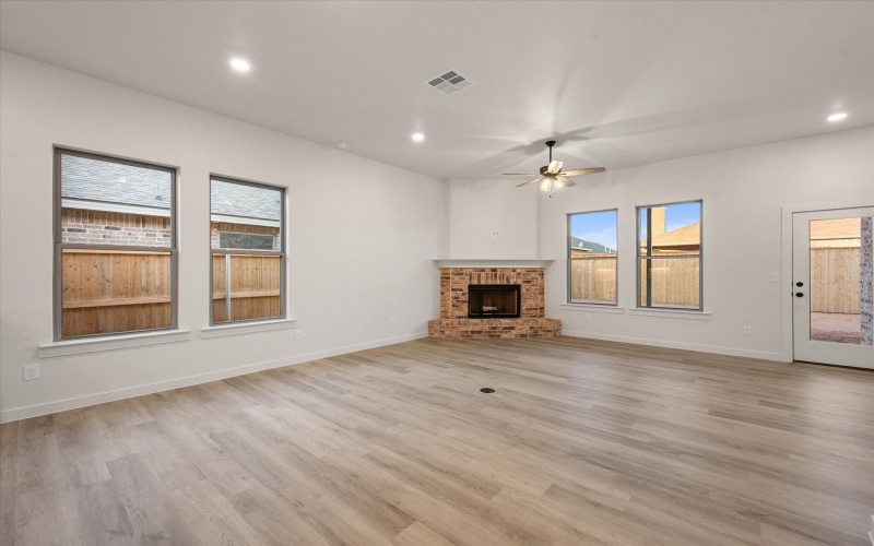 7006 57th Street, Lubbock, TX 79407, 3 Bedrooms Bedrooms, ,2 BathroomsBathrooms,Residential,For Sale,7006 57th Street,0,202563775