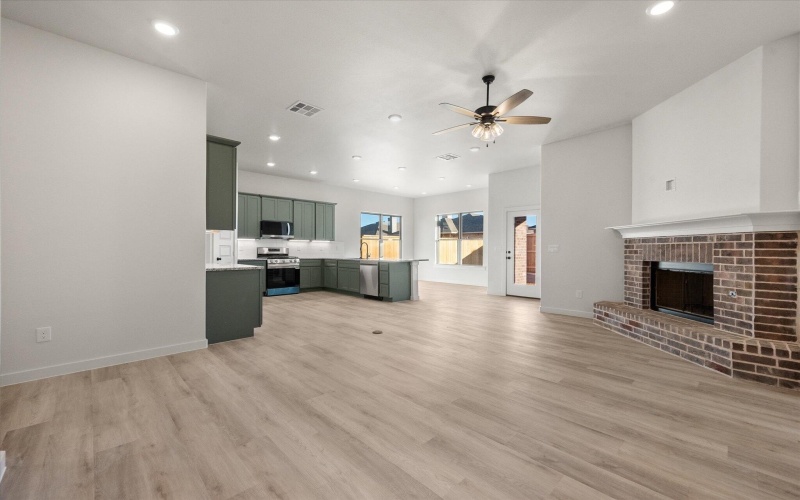 7009 56th Street, Lubbock, TX 79407, 4 Habitaciones Habitaciones , ,2 BañosBaños,Residential,En Venta,7009 56th Street,0,202563776