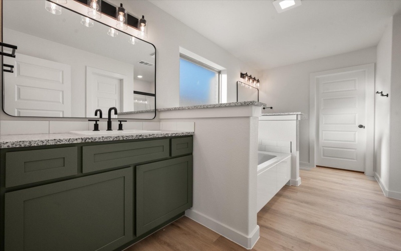 7009 56th Street, Lubbock, TX 79407, 4 Habitaciones Habitaciones , ,2 BañosBaños,Residential,En Venta,7009 56th Street,0,202563776