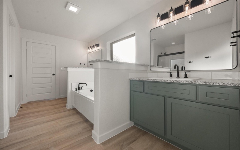 7009 56th Street, Lubbock, TX 79407, 4 Habitaciones Habitaciones , ,2 BañosBaños,Residential,En Venta,7009 56th Street,0,202563776