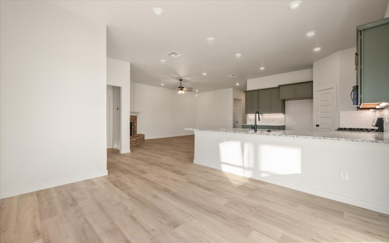 7009 56th Street, Lubbock, TX 79407, 4 Habitaciones Habitaciones , ,2 BañosBaños,Residential,En Venta,7009 56th Street,0,202563776