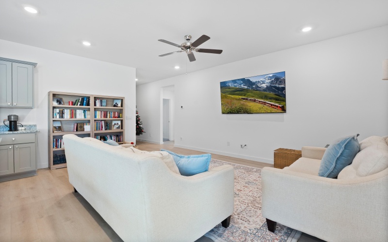 7443 8th Street, Lubbock, TX 79416, 3 Bedrooms Bedrooms, ,2 BathroomsBathrooms,Residential,For Sale,7443 8th Street,0,202563789