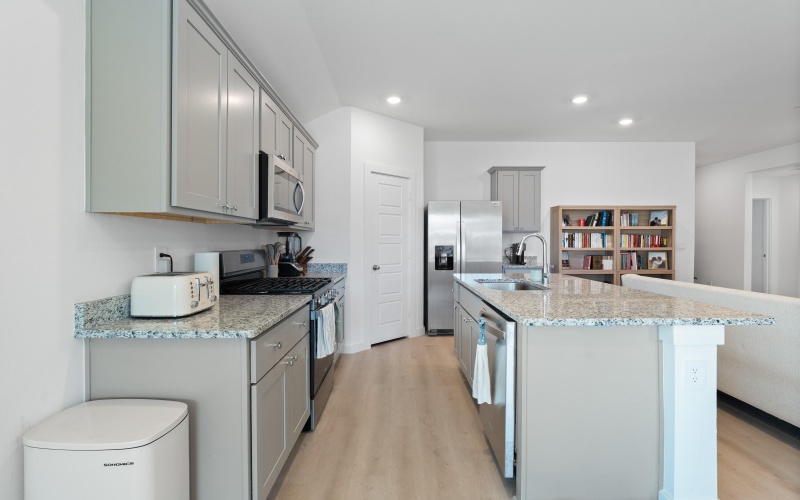 7443 8th Street, Lubbock, TX 79416, 3 Bedrooms Bedrooms, ,2 BathroomsBathrooms,Residential,For Sale,7443 8th Street,0,202563789