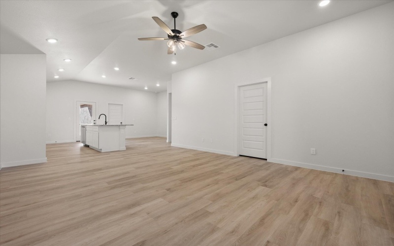 6304 Virginia Avenue, Lubbock, TX 79407, 3 Bedrooms Bedrooms, ,2 BathroomsBathrooms,Residential,For Sale,6304 Virginia Avenue,0,202563790