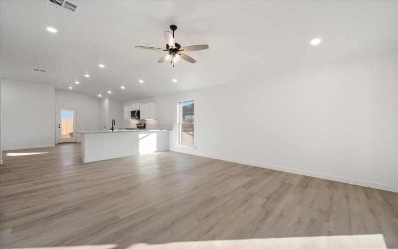 6311 Virginia Avenue, Lubbock, TX 79407, 3 Habitaciones Habitaciones , ,2 BañosBaños,Residential,En Venta,6311 Virginia Avenue,0,202563791