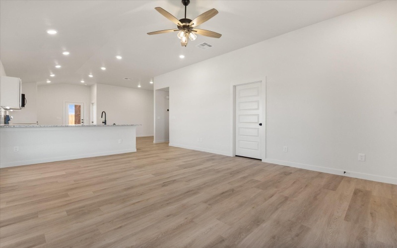 6307 Virginia Avenue, Lubbock, TX 79407, 3 Habitaciones Habitaciones , ,2 BañosBaños,Residential,En Venta,6307 Virginia Avenue,0,202563792