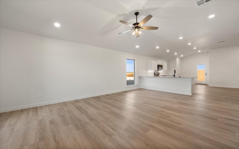 6307 Virginia Avenue, Lubbock, TX 79407, 3 Habitaciones Habitaciones , ,2 BañosBaños,Residential,En Venta,6307 Virginia Avenue,0,202563792