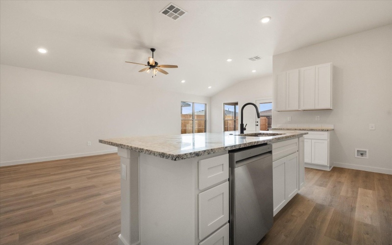 2003 Cottonwood Avenue, Wolfforth, TX 79382, 4 Bedrooms Bedrooms, ,2 BathroomsBathrooms,Residential,For Sale,2003 Cottonwood Avenue,0,202563793