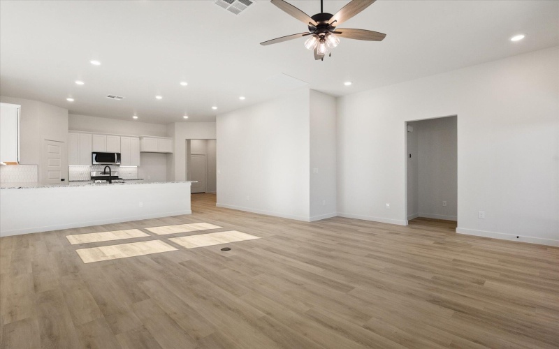 2002 Cottonwood Avenue, Wolfforth, TX 79382, 3 Bedrooms Bedrooms, ,2 BathroomsBathrooms,Residential,For Sale,2002 Cottonwood Avenue,0,202563794