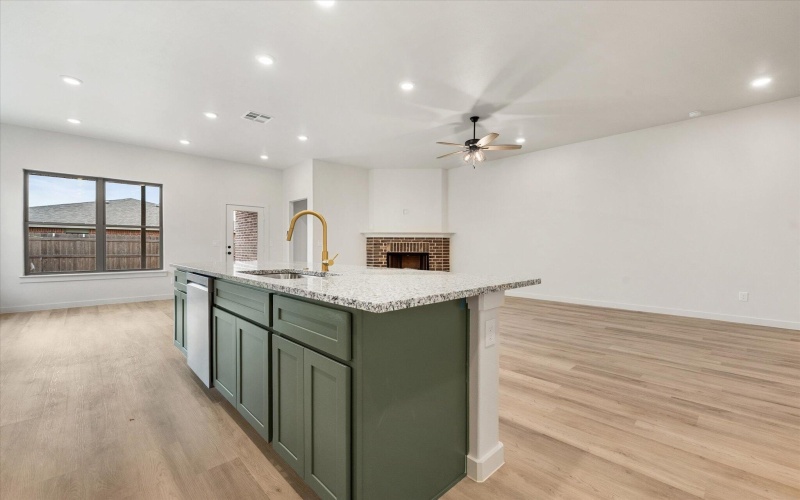 2001 Cottonwood Avenue, Wolfforth, TX 79382, 4 Bedrooms Bedrooms, ,2 BathroomsBathrooms,Residential,For Sale,2001 Cottonwood Avenue,0,202563796