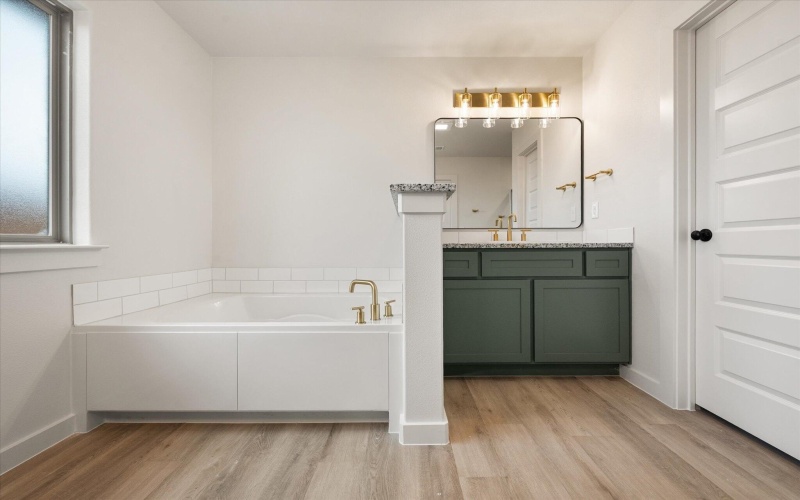 2001 Cottonwood Avenue, Wolfforth, TX 79382, 4 Bedrooms Bedrooms, ,2 BathroomsBathrooms,Residential,For Sale,2001 Cottonwood Avenue,0,202563796