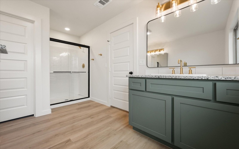 2001 Cottonwood Avenue, Wolfforth, TX 79382, 4 Bedrooms Bedrooms, ,2 BathroomsBathrooms,Residential,For Sale,2001 Cottonwood Avenue,0,202563796