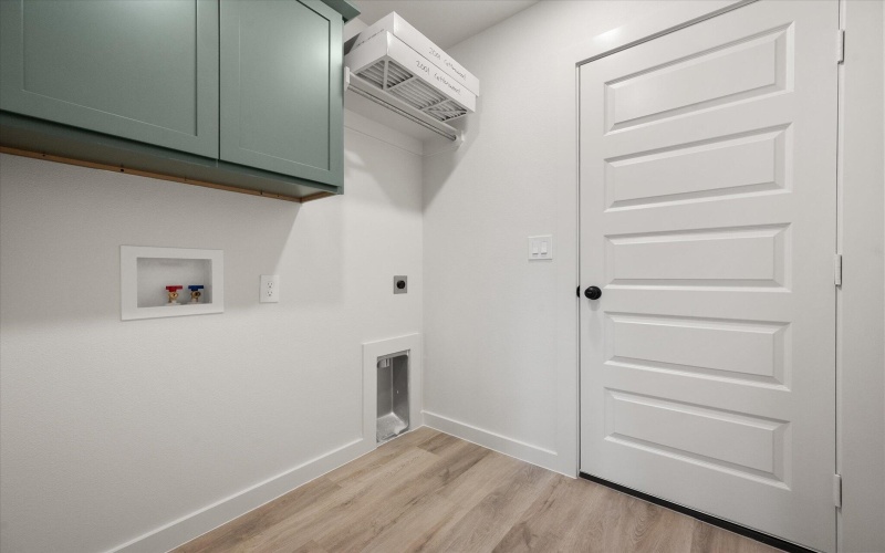 2001 Cottonwood Avenue, Wolfforth, TX 79382, 4 Bedrooms Bedrooms, ,2 BathroomsBathrooms,Residential,For Sale,2001 Cottonwood Avenue,0,202563796