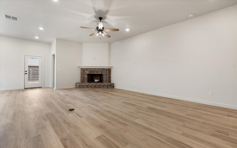 2001 Cottonwood Avenue, Wolfforth, TX 79382, 4 Bedrooms Bedrooms, ,2 BathroomsBathrooms,Residential,For Sale,2001 Cottonwood Avenue,0,202563796