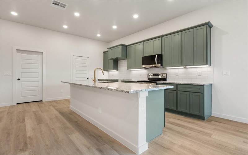 2001 Cottonwood Avenue, Wolfforth, TX 79382, 4 Bedrooms Bedrooms, ,2 BathroomsBathrooms,Residential,For Sale,2001 Cottonwood Avenue,0,202563796