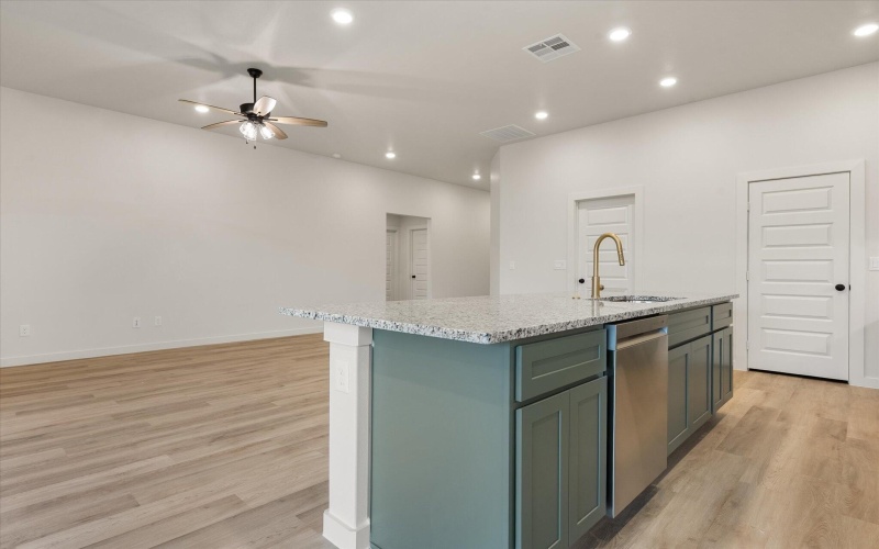 2001 Cottonwood Avenue, Wolfforth, TX 79382, 4 Bedrooms Bedrooms, ,2 BathroomsBathrooms,Residential,For Sale,2001 Cottonwood Avenue,0,202563796