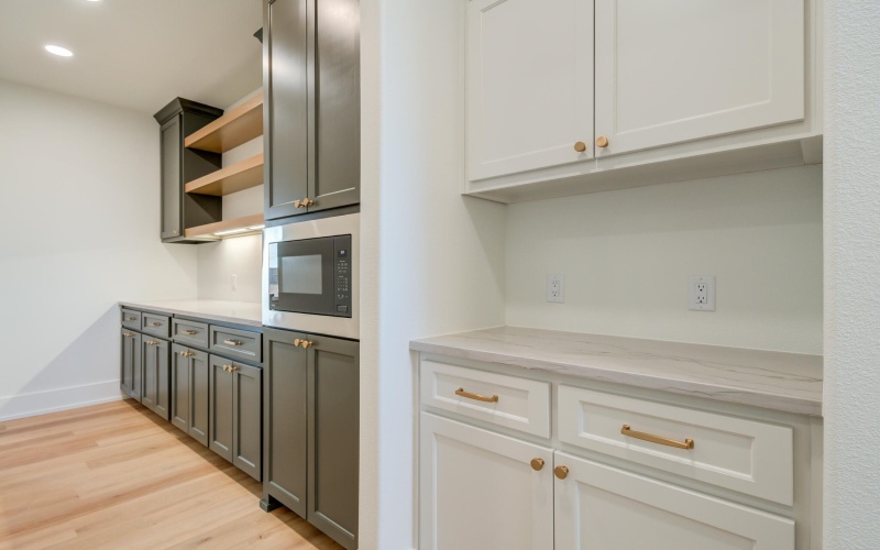 5309 County Rd 7675, Lubbock, TX 79424, 4 Bedrooms Bedrooms, ,5 BathroomsBathrooms,Residential,For Sale,5309 County Rd 7675,0,202563797