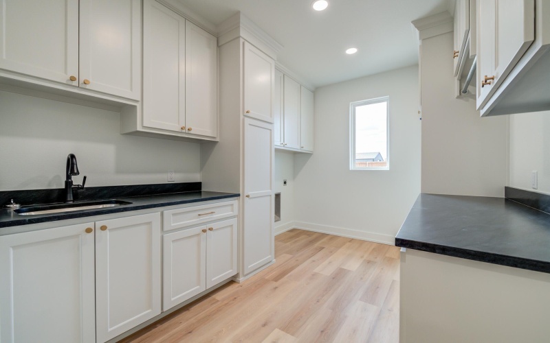 5309 County Rd 7675, Lubbock, TX 79424, 4 Bedrooms Bedrooms, ,5 BathroomsBathrooms,Residential,For Sale,5309 County Rd 7675,0,202563797