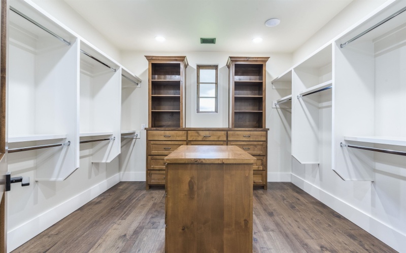 107 La Serena Loop, Horseshoe Bay, TX 78657, 4 Bedrooms Bedrooms, ,5 BathroomsBathrooms,Residential,For Sale,107 La Serena Loop,170298