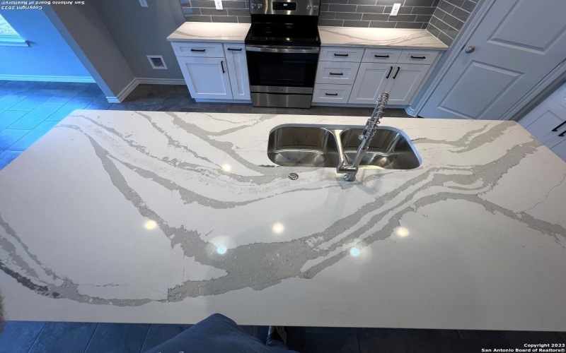 120 S Calvin Barrett, Blanco, TX 78606, 3 Habitaciones Habitaciones , ,2 BañosBaños,Residential,En Venta,120 S Calvin Barrett,0,1681629