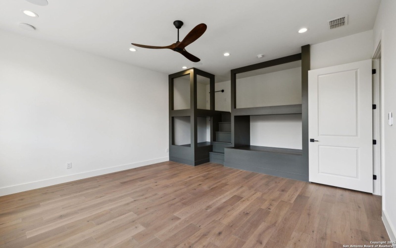 236 Riverfront Dr., New Braunfels, TX 78132, 4 Bedrooms Bedrooms, ,5 BathroomsBathrooms,Residential,For Sale,236 Riverfront Dr.,0,1759195