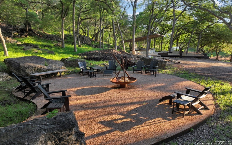 236 Riverfront Dr., New Braunfels, TX 78132, 4 Bedrooms Bedrooms, ,5 BathroomsBathrooms,Residential,For Sale,236 Riverfront Dr.,0,1759195