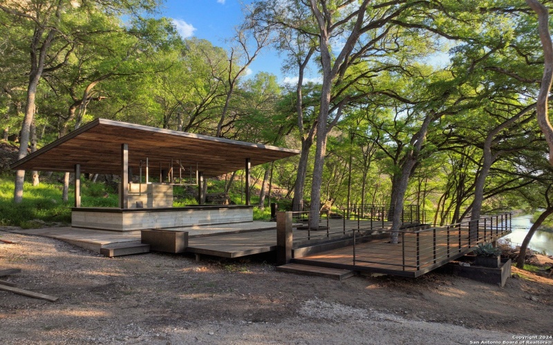 236 Riverfront Dr., New Braunfels, TX 78132, 4 Bedrooms Bedrooms, ,5 BathroomsBathrooms,Residential,For Sale,236 Riverfront Dr.,0,1759195