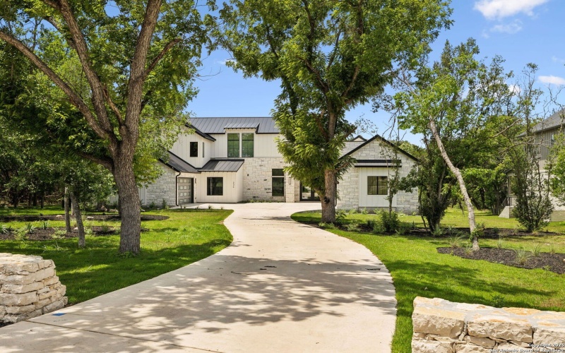 236 Riverfront Dr., New Braunfels, TX 78132, 4 Bedrooms Bedrooms, ,5 BathroomsBathrooms,Residential,For Sale,236 Riverfront Dr.,0,1759195