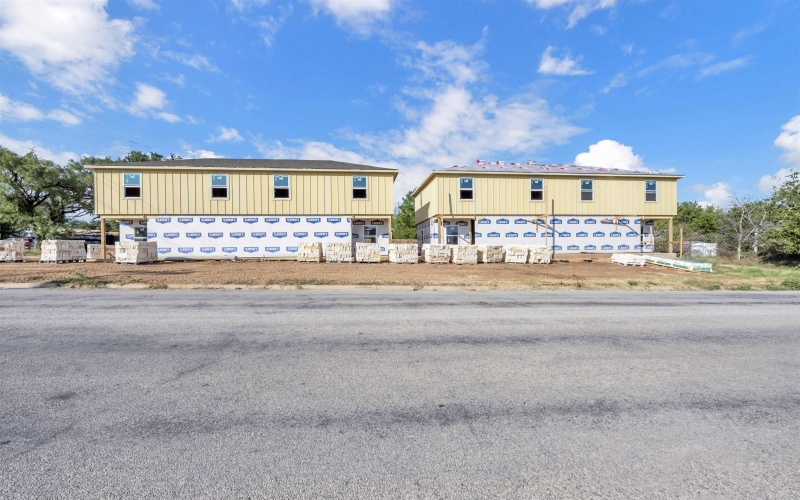 1207-1209 Second Street, Marble Falls, TX 78654-0000, 8 Bedrooms Bedrooms, ,Residential Multi Family,For Sale,1207-1209 Second Street,170476