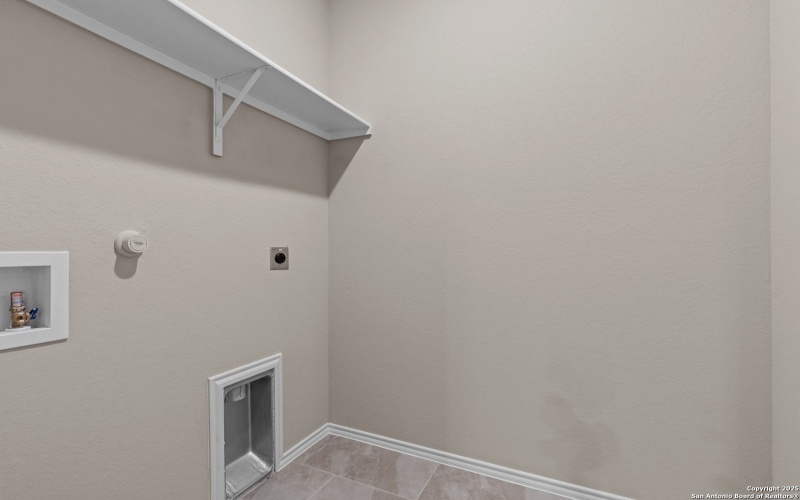 2538 Dry Moss Way, San Antonio, TX 78224, 3 Bedrooms Bedrooms, ,2 BathroomsBathrooms,Residential,For Sale,2538 Dry Moss Way,0,1775004