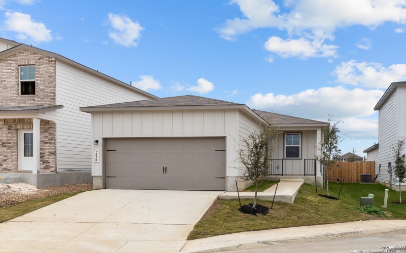 2538 Dry Moss Way, San Antonio, TX 78224, 3 Bedrooms Bedrooms, ,2 BathroomsBathrooms,Residential,For Sale,2538 Dry Moss Way,0,1775004