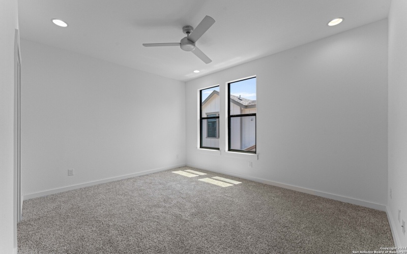 914 N Olive #101, San Antonio, TX 78202, 3 Bedrooms Bedrooms, ,2 BathroomsBathrooms,Residential,For Sale,914 N Olive #101,0,1781485