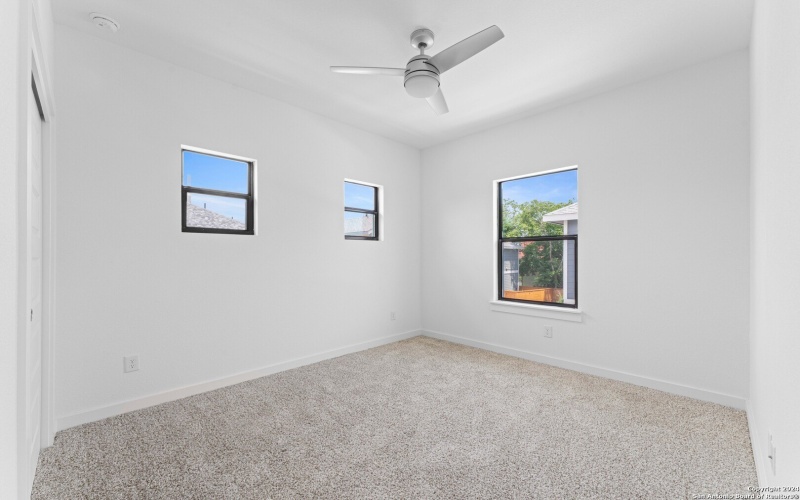 914 N Olive #101, San Antonio, TX 78202, 3 Bedrooms Bedrooms, ,2 BathroomsBathrooms,Residential,For Sale,914 N Olive #101,0,1781485