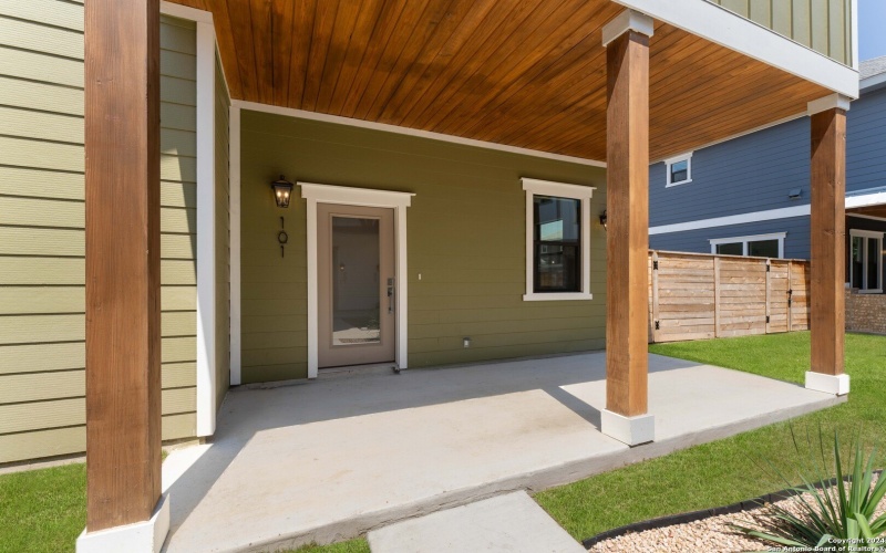 914 N Olive #101, San Antonio, TX 78202, 3 Bedrooms Bedrooms, ,2 BathroomsBathrooms,Residential,For Sale,914 N Olive #101,0,1781485