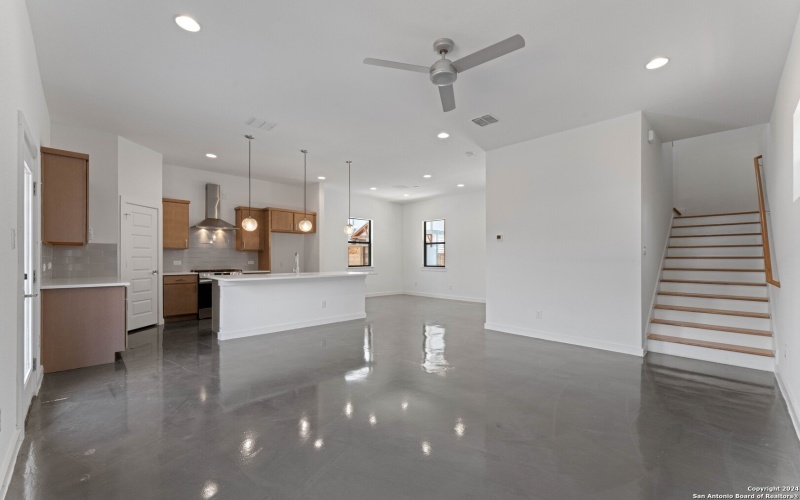 914 N Olive #101, San Antonio, TX 78202, 3 Bedrooms Bedrooms, ,2 BathroomsBathrooms,Residential,For Sale,914 N Olive #101,0,1781485