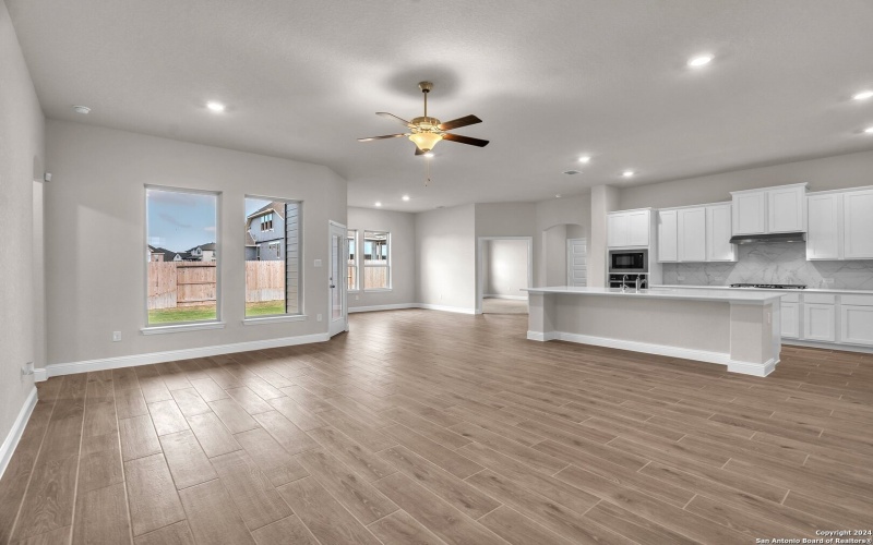 213 Fillmore Falls, Cibolo, TX 78108, 4 Habitaciones Habitaciones , ,3 BañosBaños,Residential,En Venta,213 Fillmore Falls,0,1791243