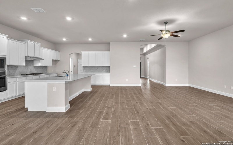 213 Fillmore Falls, Cibolo, TX 78108, 4 Habitaciones Habitaciones , ,3 BañosBaños,Residential,En Venta,213 Fillmore Falls,0,1791243